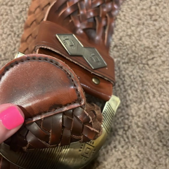 Cabi‎ wide brown woven leather belt with gold buckle western - Picture 4 of 7